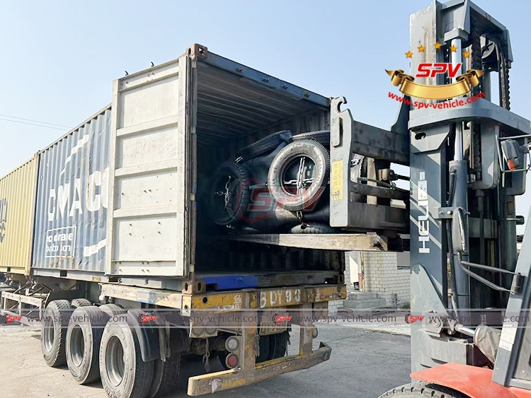 Pneumatic Rubber Fenders Loading Into 1*20 Feet Container